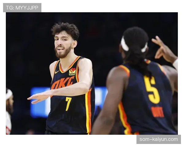 观察：部分球队混合防守流于形式，球员间缺乏信任与呼应